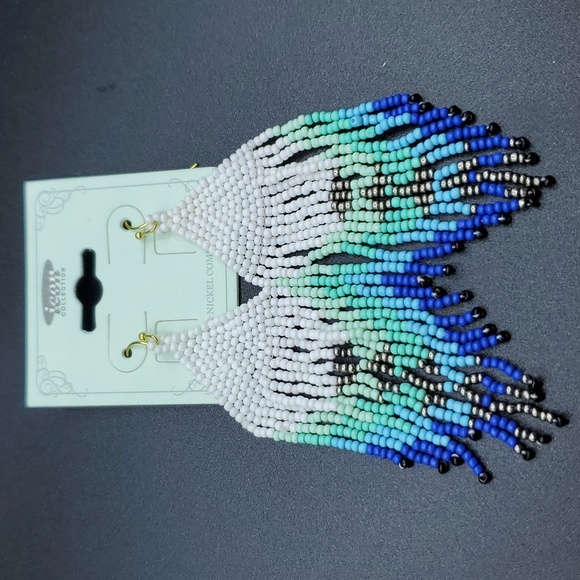 NWT Handmade Boho Aztec Southwestern Seedbead Tassel Dangle Earrings Plated - Picture 1 of 5